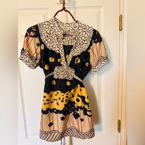 Floral Patterned Short Sleeve Top size M